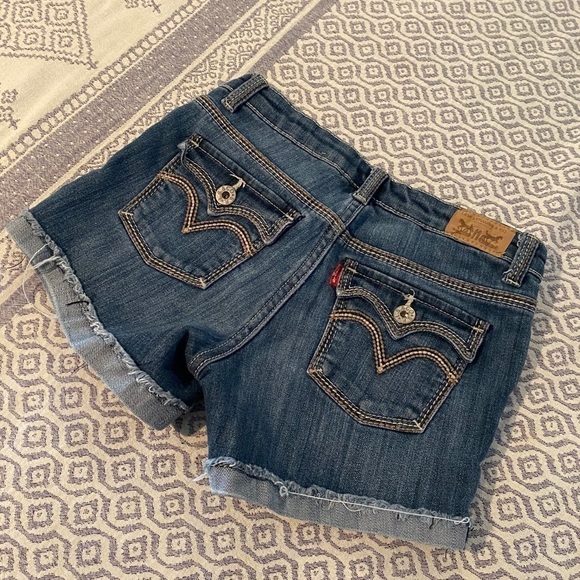 Levi’s Girls Shorty Shorts Denim Cuff Shorts - Picture 5 of 8